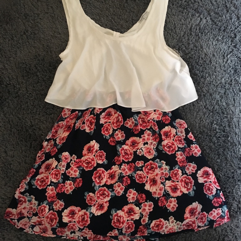 White top open lower back navy blue floral dress!